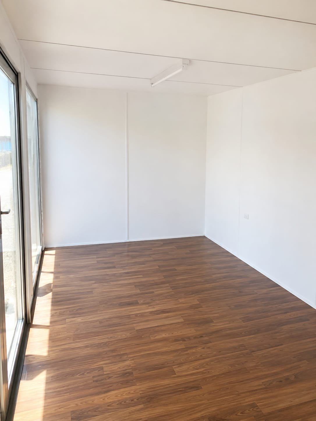 Containers sala de venta, proyecto realizado por Intercontainers